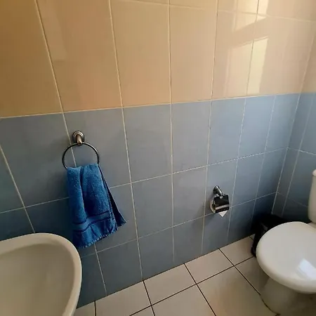 Wonderful 2 Bedroom Townhouse Springs
